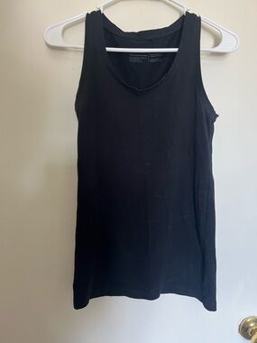Pact Women's Black Scoop Neck Tank Top